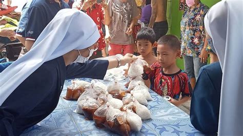 Catholic Charities Programs for the Poor .